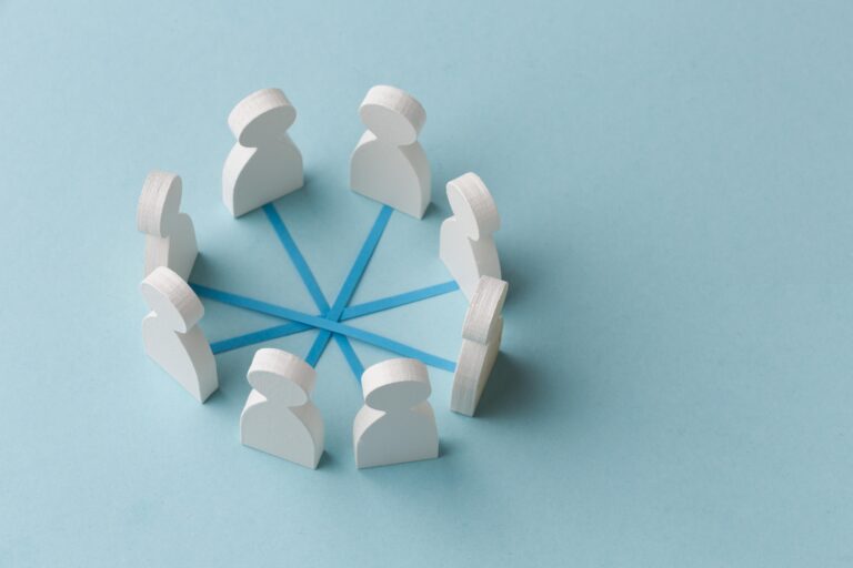 Arbeiten in virtuellen und hybriden Teams